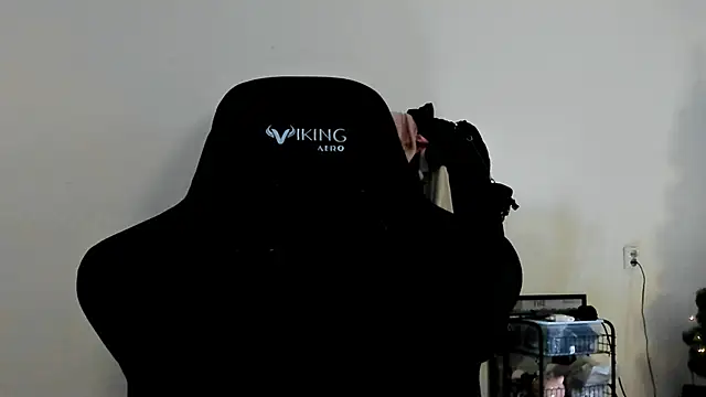 emmamurrr online show from January 6, 2026, 1:37 pm