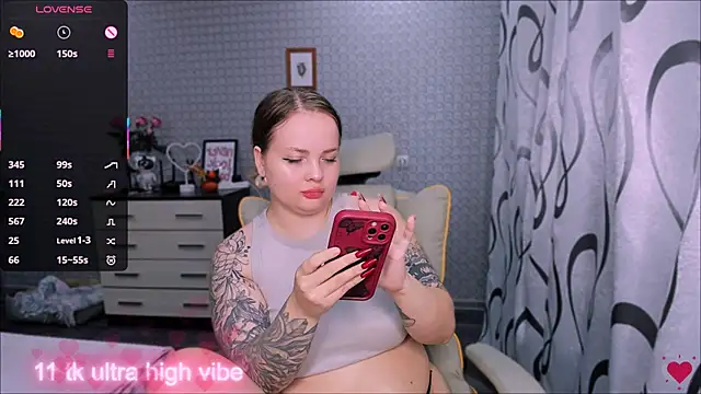 Snapshot of flower_sarah_ chatting on October 22, 2025, 11:54 am flower sarah  online show from October 22, 2025, 11:54 am