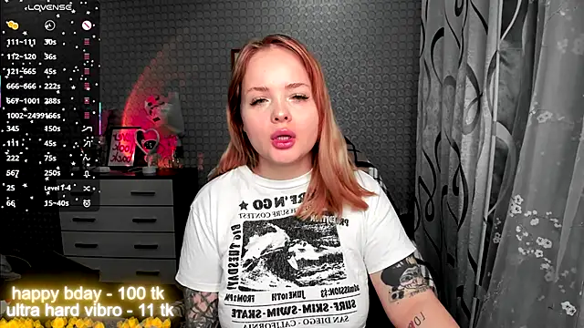 flower sarah  online show from November 25, 2025, 9:59 pm