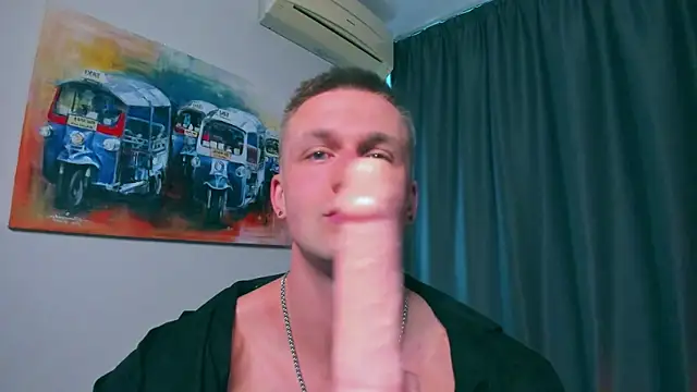 Snapshot of Samuel_Andrew chatting on February 13, 2025, 3:29 am Samuel Andrew online show from February 13, 2025, 3:29 am