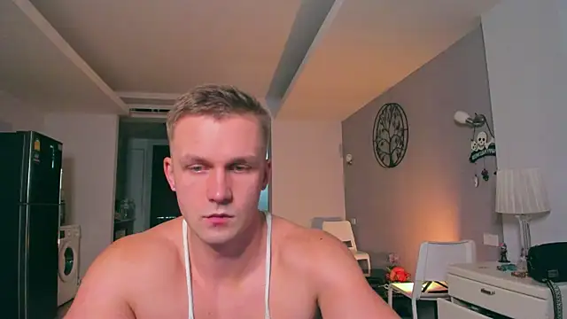 Samuel Andrew online show from October 31, 2025, 6:03 am