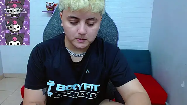 isabeautyx19 online show from December 19, 2024, 5:08 pm