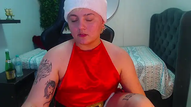 isabeautyx19 online show from December 24, 2024, 4:30 pm