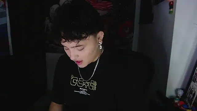 isabeautyx19 online show from April 27, 2026, 12:52 am