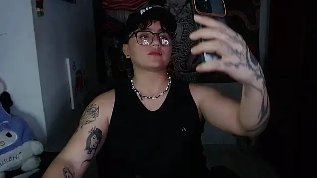 isabeautyx19 online show from May 11, 2026, 1:55 am