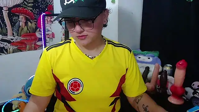 isabeautyx19 online show from June 18, 2026, 1:50 am