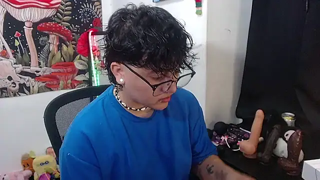 isabeautyx19 online show from June 21, 2026, 2:36 am