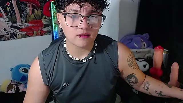 isabeautyx19 online show from June 22, 2026, 3:08 am