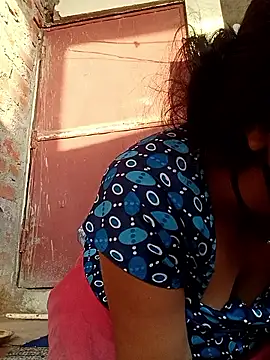 Snapshot of Mamta_Chaterjee chatting on April 14, 2026, 1:22 am Mamta Chaterjee online show from April 14, 2026, 1:22 am