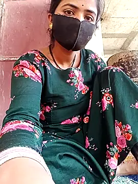 Snapshot of Mamta_Chaterjee chatting on April 28, 2026, 1:48 am Mamta Chaterjee online show from April 28, 2026, 1:48 am