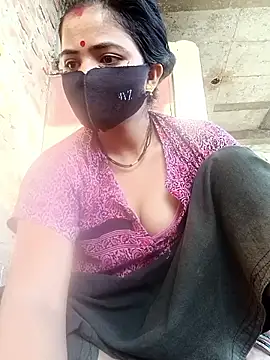 Snapshot of Mamta_Chaterjee chatting on May 9, 2026, 1:11 am Mamta Chaterjee online show from May 9, 2026, 1:11 am