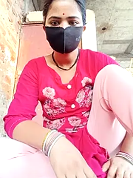 Snapshot of Mamta_Chaterjee chatting on May 14, 2026, 1:01 am Mamta Chaterjee online show from May 14, 2026, 1:01 am