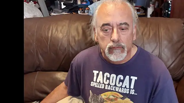 PincheDave4u online show from March 13, 2025, 8:43 pm