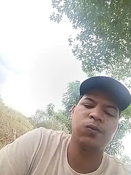 yoryisexi online show from April 3, 2026, 7:45 pm