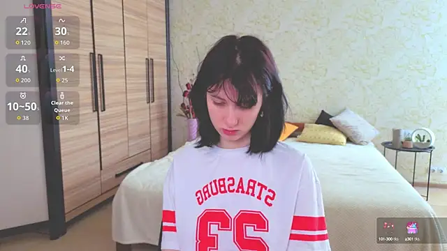 JulisSweet online show from October 4, 2025, 6:55 am