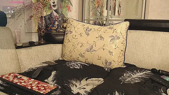 -Yourwoman- online show from December 6, 2024, 8:40 pm