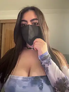 Hot-Sarah-arab online show from March 19, 2026, 10:03 pm