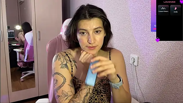 Katrin  kiss online show from January 19, 2025, 8:51 pm
