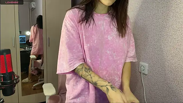 Katrin  kiss online show from January 21, 2025, 5:41 pm