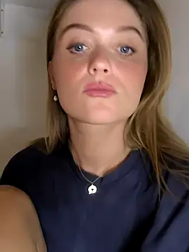 Goldloeckchen159 online show from October 5, 2025, 4:16 pm