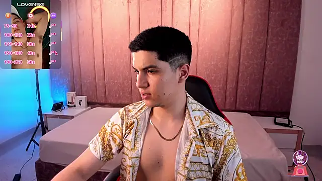 Snapshot of Brat_ chatting on October 20, 2025, 7:58 pm Brat online show from October 20, 2025, 7:58 pm