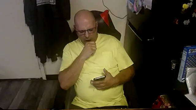 KrazyLegz online show from September 9, 2025, 12:32 am