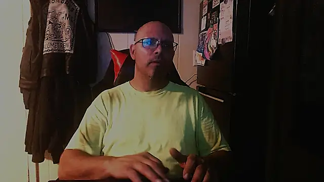 KrazyLegz online show from September 17, 2025, 9:27 pm