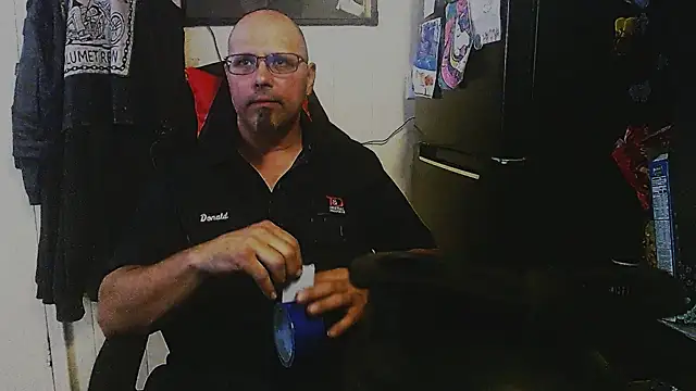 KrazyLegz online show from September 25, 2025, 9:18 pm