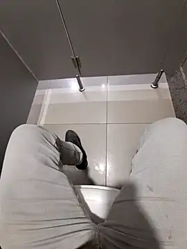 johny 69dxh online show from December 17, 2024, 11:17 am