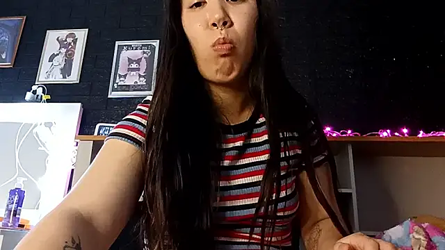 Japabaixinha online show from November 2, 2025, 9:17 pm