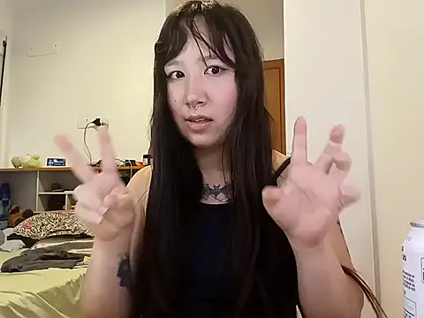 Japabaixinha online show from December 14, 2025, 8:02 pm