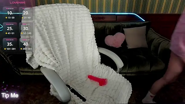 MilaSecrett online show from December 11, 2024, 5:37 pm