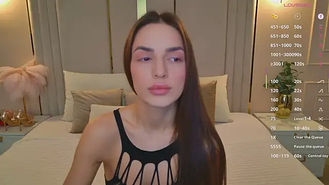 BellaHalles online show from February 5, 2026, 5:12 am