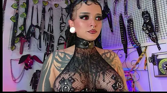 Agatha BDSM online show from May 5, 2026, 9:56 pm