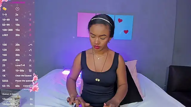 EmmaSmith06 online show from November 10, 2025, 5:12 pm