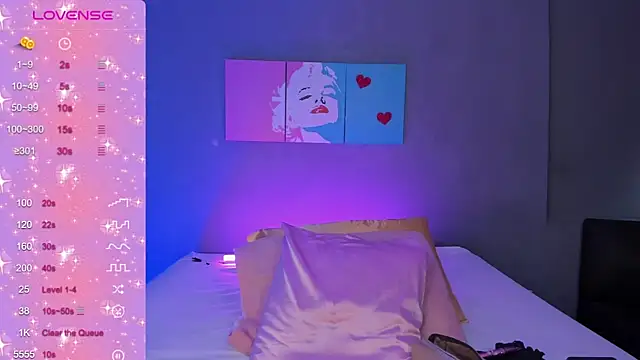 EmmaSmith06 online show from February 4, 2026, 5:19 pm