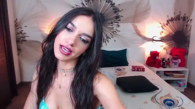 Snapshot of KatherineBisou chatting on October 17, 2025, 7:38 pm KatherineBisou online show from October 17, 2025, 7:38 pm