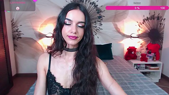 KatherineBisou online show from June 26, 2026, 7:29 pm