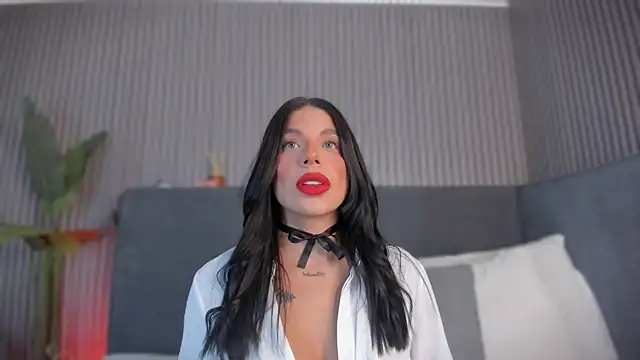 emelie 89 online show from June 12, 2026, 12:26 pm