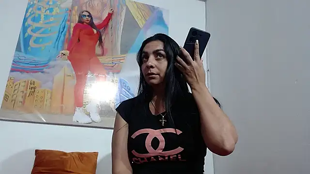 Snapshot of Lucyangel_1 chatting on January 15, 2025, 11:40 pm Lucyangel 1 online show from January 15, 2025, 11:40 pm