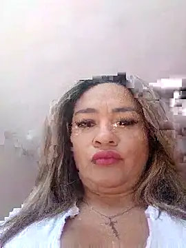 Snapshot of Afroditecash chatting on February 25, 2026, 6:28 pm Afroditecash online show from February 25, 2026, 6:28 pm