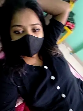 Monalisa Singh online show from November 23, 2025, 6:19 pm