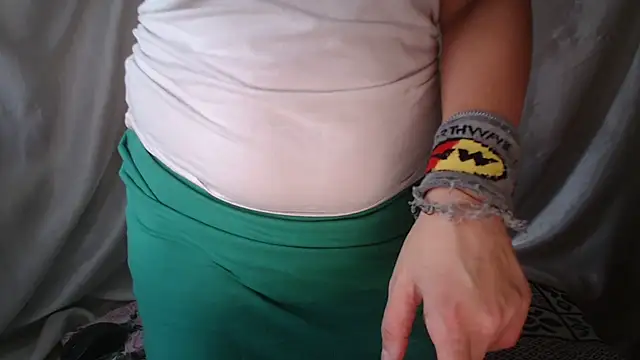 Snapshot of Burberrry_ chatting on October 13, 2025, 5:07 am Burberrry  online show from October 13, 2025, 5:07 am