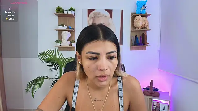 Snapshot of SALOOMEE__ chatting on May 29, 2026, 10:35 am SALOOMEE online show from May 29, 2026, 10:35 am