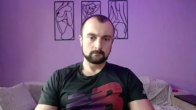 Snapshot of brindlefly6969 chatting on December 16, 2024, 11:33 am brindlefly6969 online show from December 16, 2024, 11:33 am