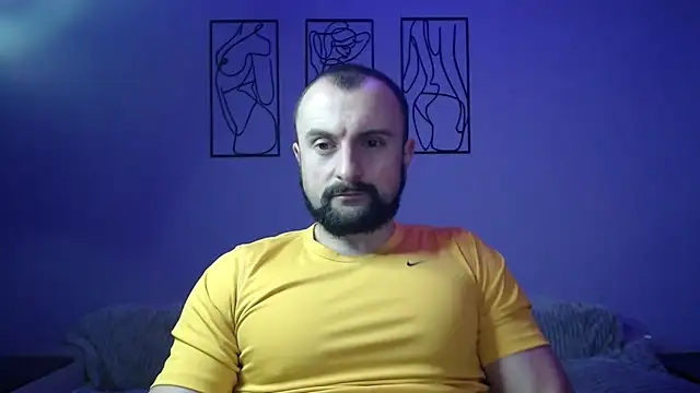 Snapshot of brindlefly6969 chatting on December 31, 2024, 3:42 pm brindlefly6969 online show from December 31, 2024, 3:42 pm