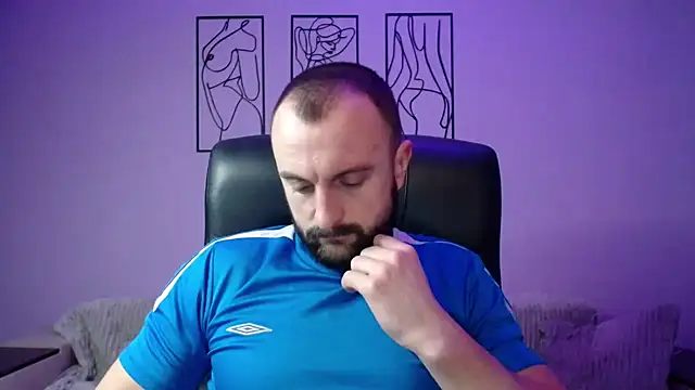 Snapshot of brindlefly6969 chatting on February 1, 2025, 2:13 pm brindlefly6969 online show from February 1, 2025, 2:13 pm