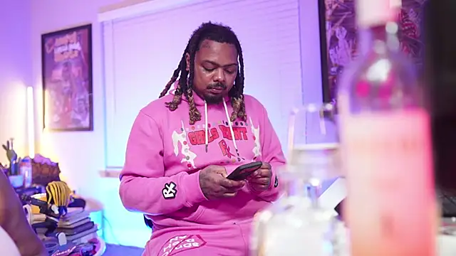 Snapshot of 4EVAGLACIERS chatting on September 29, 2025, 3:33 am 4EVAGLACIERS online show from September 29, 2025, 3:33 am