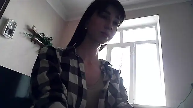 ElizaSwon online show from May 6, 2026, 3:06 pm