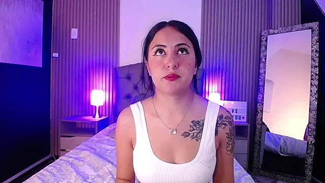 Snapshot of isabella_smith_ chatting on March 4, 2025, 1:28 pm isabella smith  online show from March 4, 2025, 1:28 pm